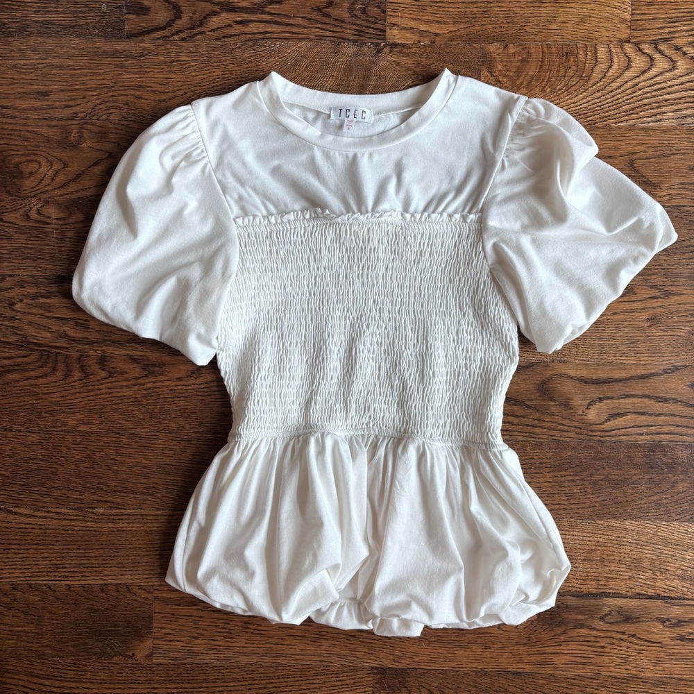 TCEC White Smocked Babydoll Puff Sleeve Top | Size Small